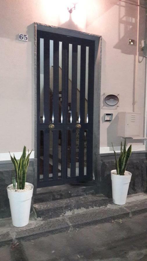 La Suite Del Vulcano Belpasso Eksteriør billede